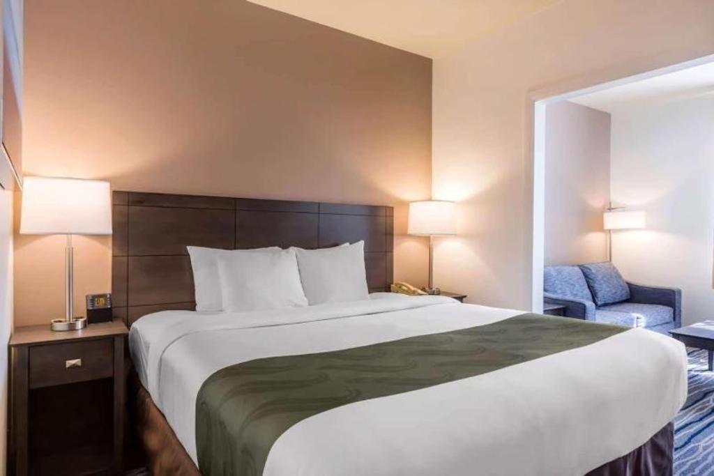 Ramada Suites By Wyndham San Diego Luaran gambar